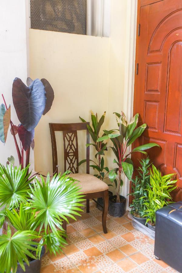 The Little Siri Chiang Mai Exterior foto